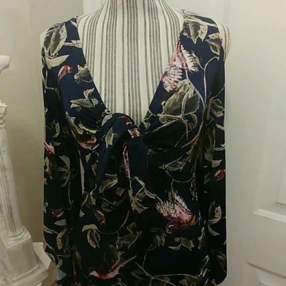 Venus Cold Shouldered Floral Dress - Picture 3 of 8